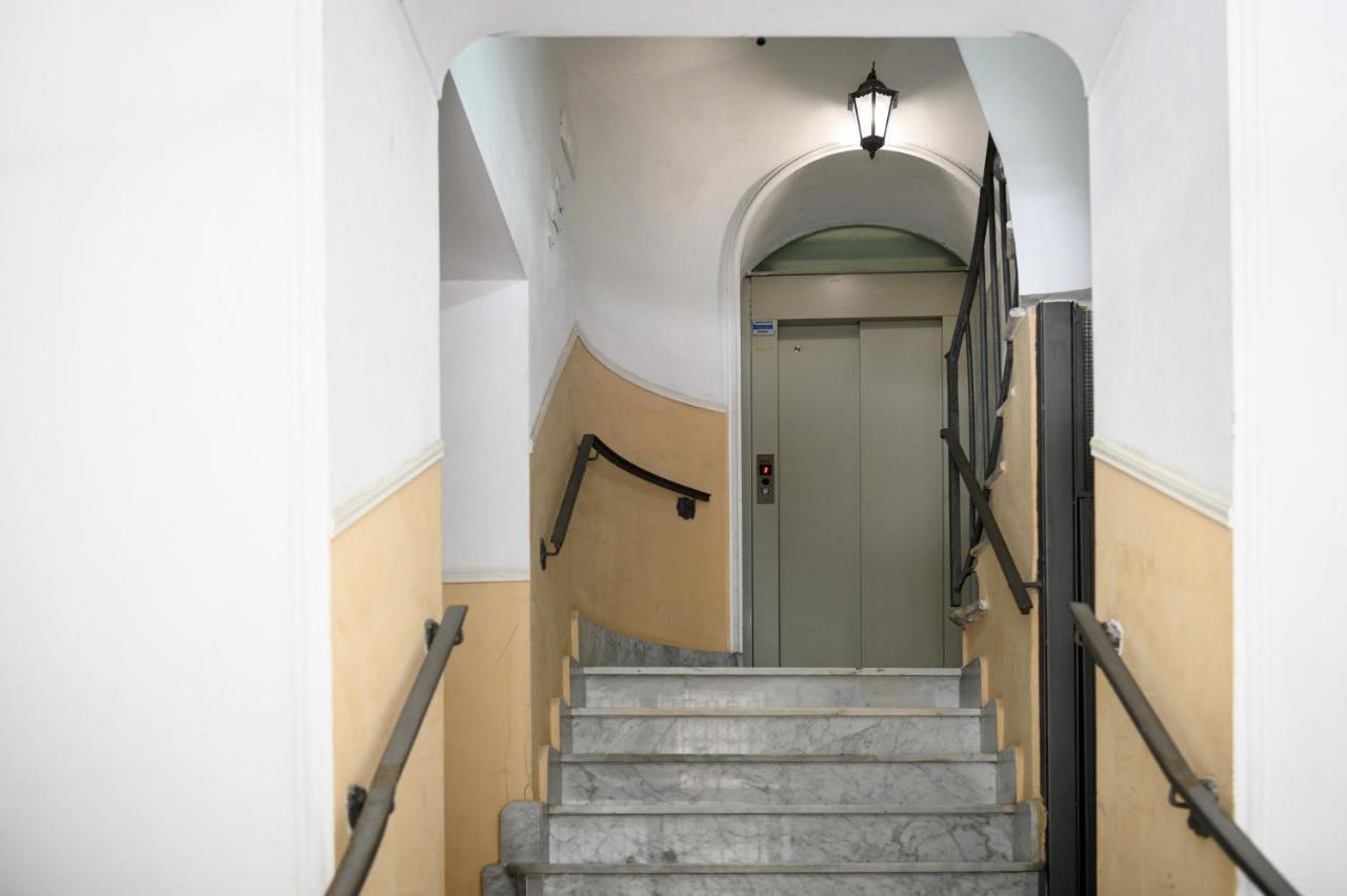 Vespa Apartment Neapel Exterior foto